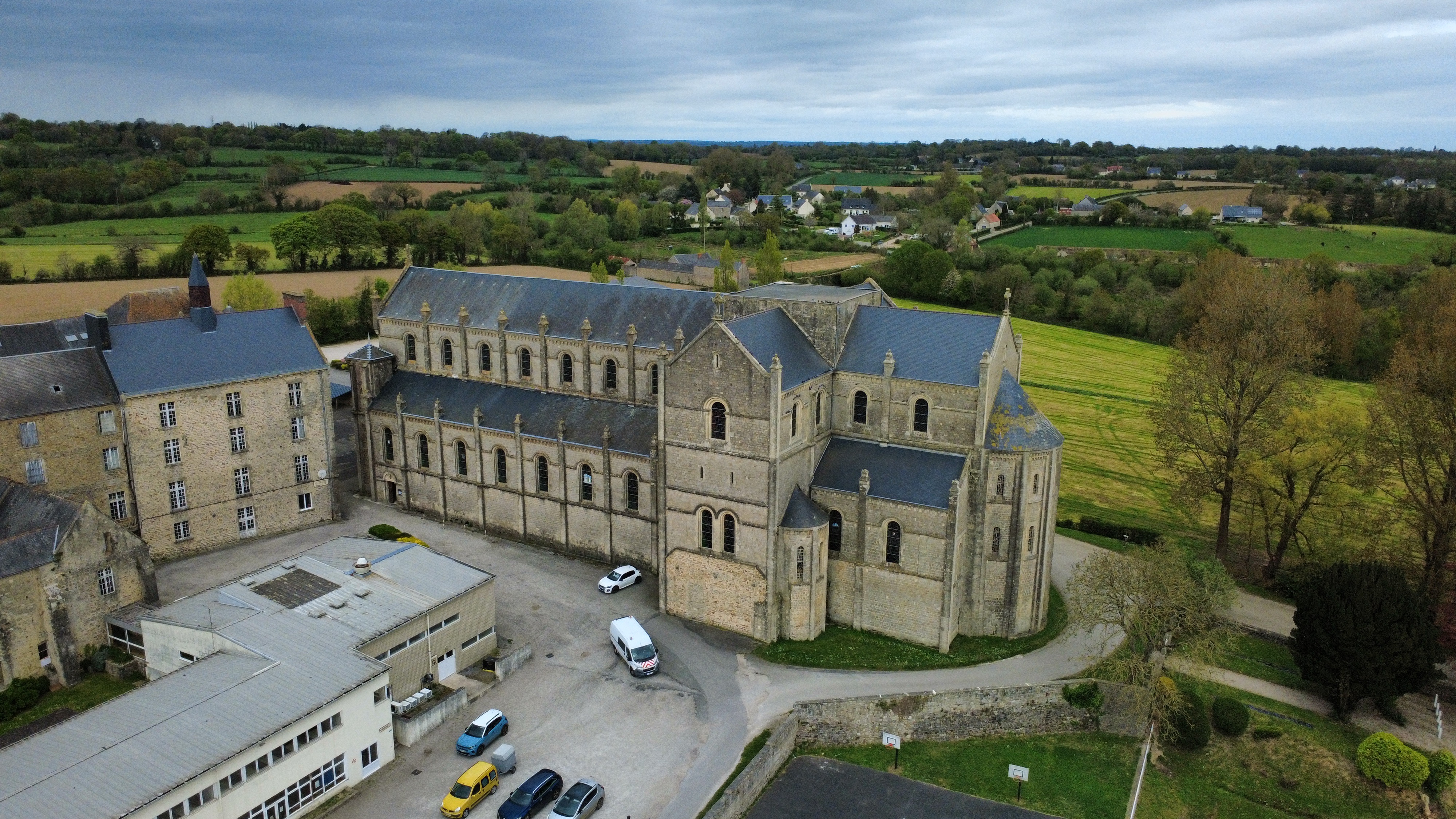 dji_fly_20260414_151346_114_1776172576992_photo_optimized.JPG